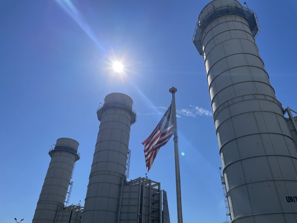 Flexible Generation - Natural Gas Plant with Flag