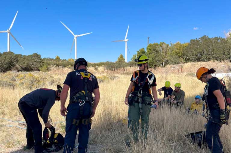 Spanish Fork Wind turbines crew utah clearway energy